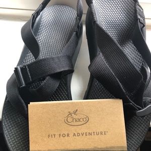 Men’s Chaco Sandals Size 10. Worn only once.